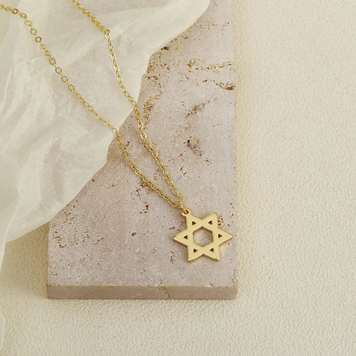 Kyerlyn 14k Gold David Star Necklaces - KYERLYN