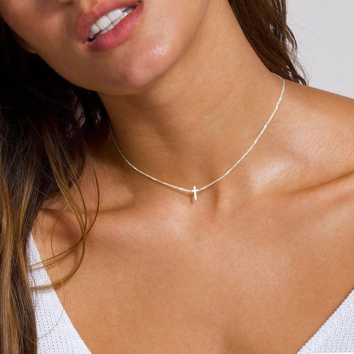 Kyerlyn Dainty Cross Necklaces - KYERLYN