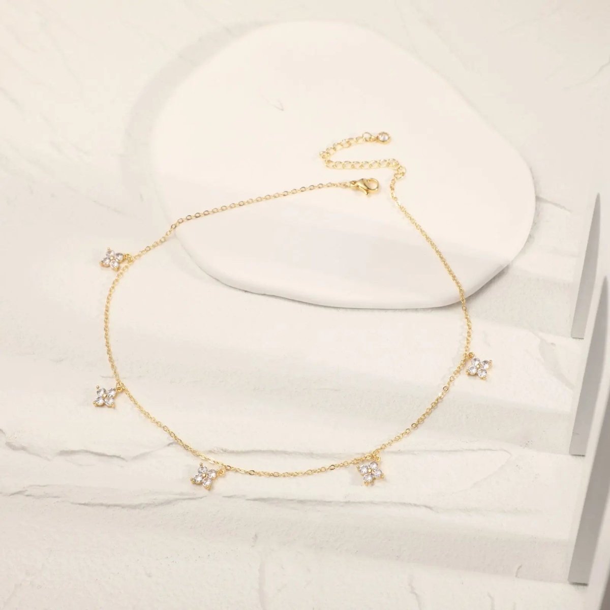 Kyerlyn Simple Diamond Choker Necklaces - KYERLYN