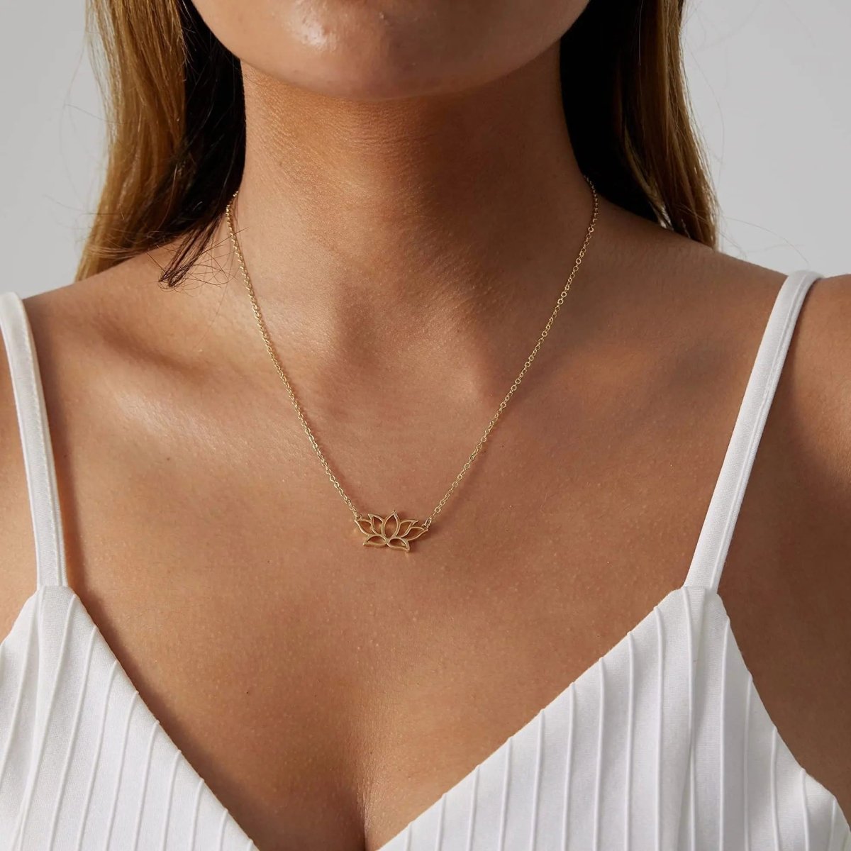 Kyerlyn Simple Gold Lotus Necklaces - KYERLYN